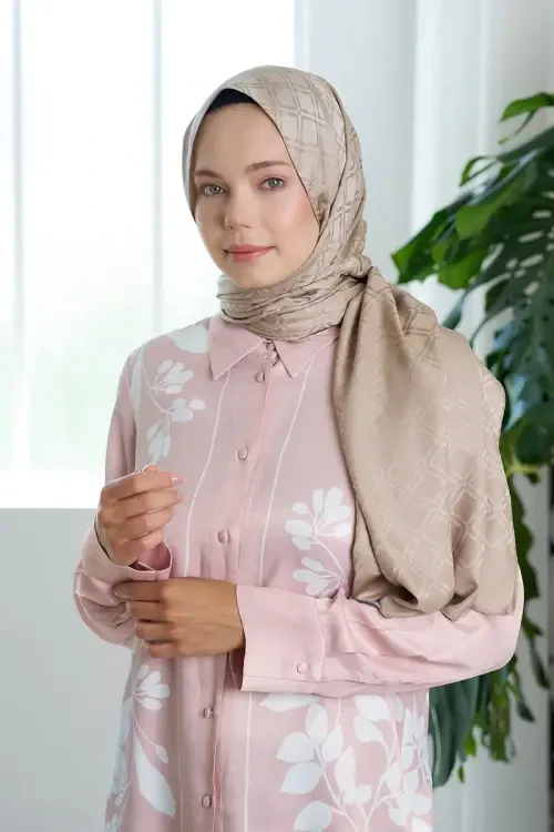 Timeless Koleksiyonu Kare Desen - Bej 