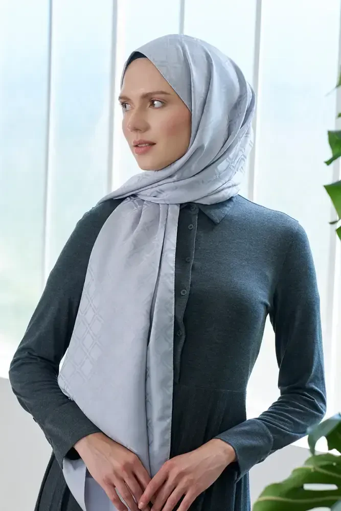 Timeless Koleksiyonu Kare Desen - Gümüş - MADAME POLO