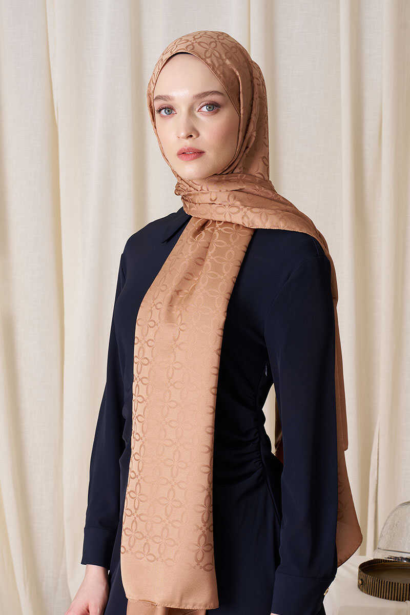 Timeless Koleksiyonu Yonca Desen - Latte - MADAME POLO