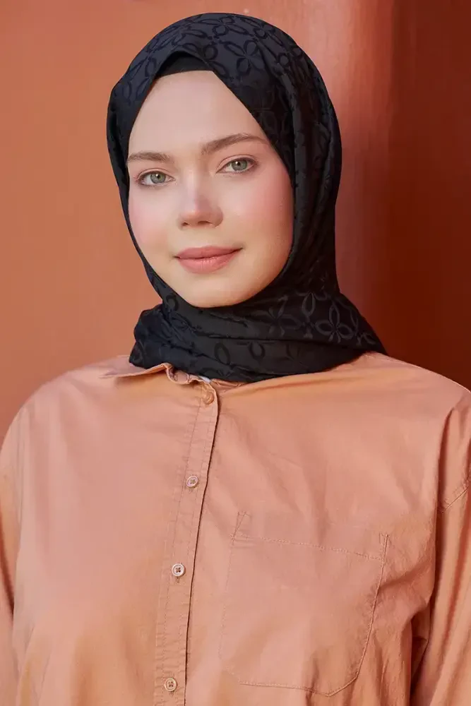 Timeless Koleksiyonu Yonca Desen - Siyah - MADAME POLO